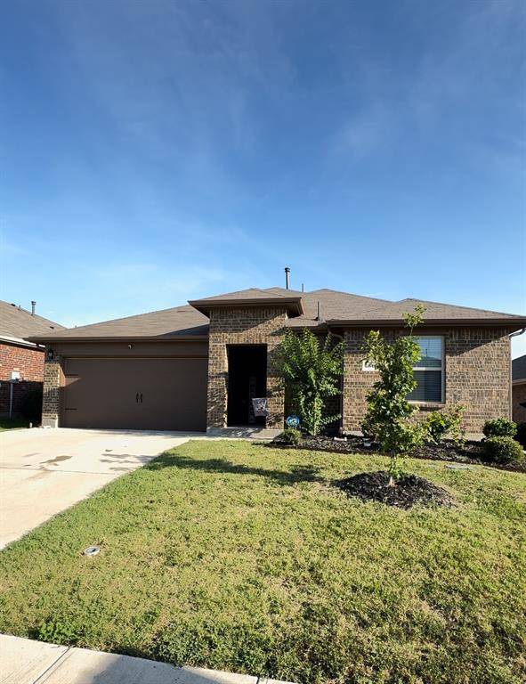 2303 Ravensway Road, Crandall, TX 75114