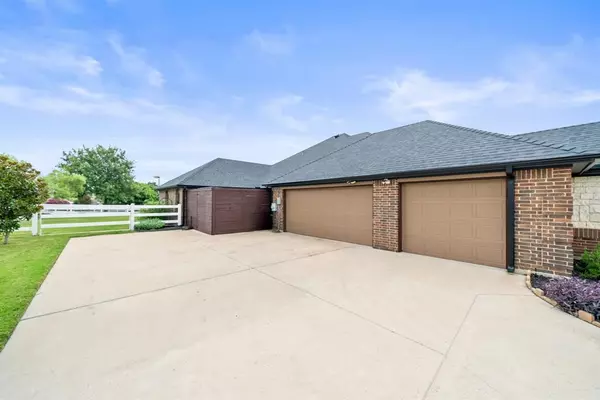 Rhome, TX 76078,211 Clear Fork Trail