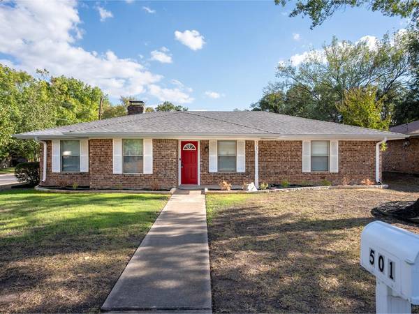 501 EDGEWOOD Avenue, Corsicana, TX 75110