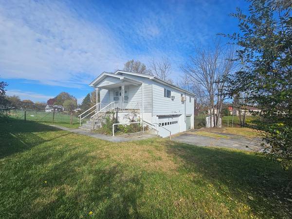 649 Goolsby St., Marion, VA 24354