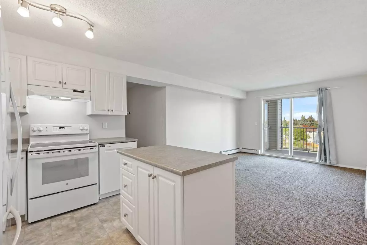 Calgary, AB T2A 7Y7,1717 60 ST SE #409