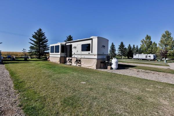 18 King Fisher LN, Rural Vulcan County, AB T0L 2B0