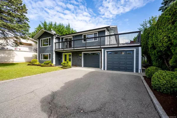 Comox, BC V9M 1W2,2082 Park Dr