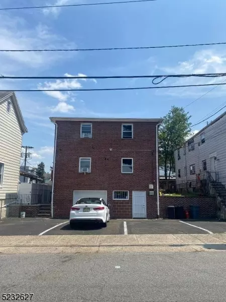 54 N 11th St, Paterson City, NJ 07522