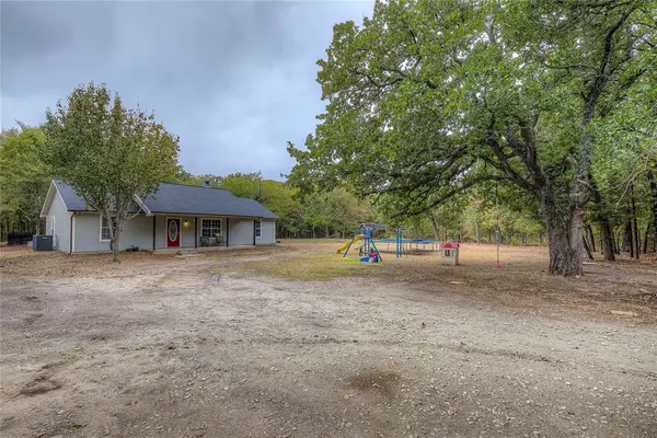 Canton, TX 75103,572 Private Road 6413