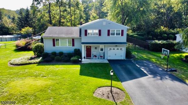 70 Westminster Dr, Parsippany-troy Hills Twp., NJ 07054