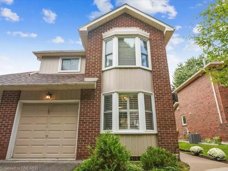 Oakville, ON L6M 1J3,1195 POTTERS WHEEL CRES