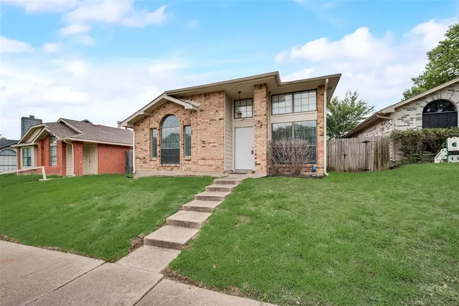 520 Seminary Ridge, Mesquite, TX 75149