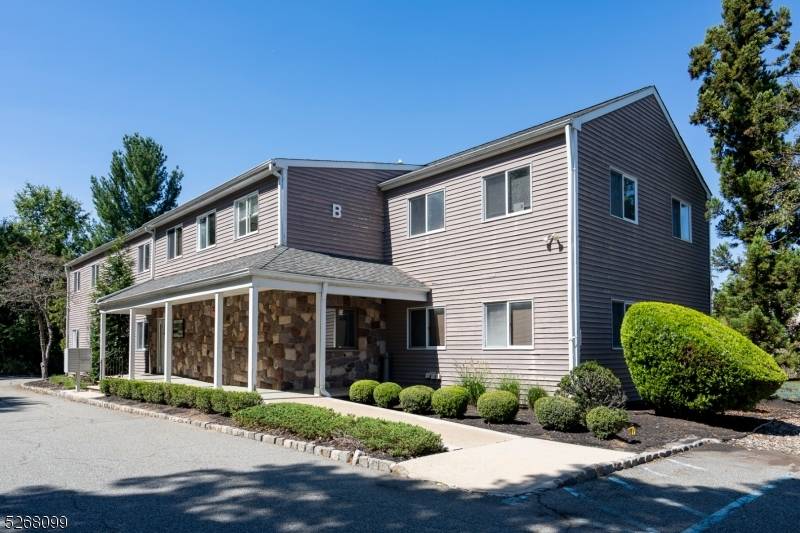 123 Columbia Tpke, Florham Park Boro, NJ 07932