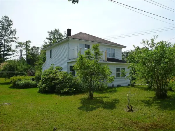 42 Loop Road, Terra Nova, NL A0C 1L0