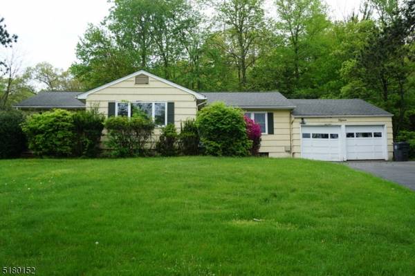 15 Raynor Rd, Morris Twp., NJ 07960