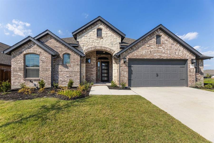 3734 Topeka Trail, Heartland, TX 75126