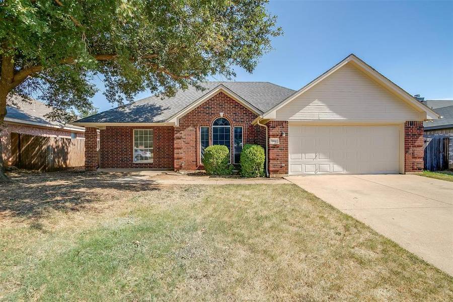 304 Palm Street, Crowley, TX 76036