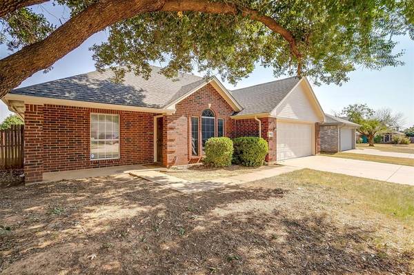 Crowley, TX 76036,304 Palm Street