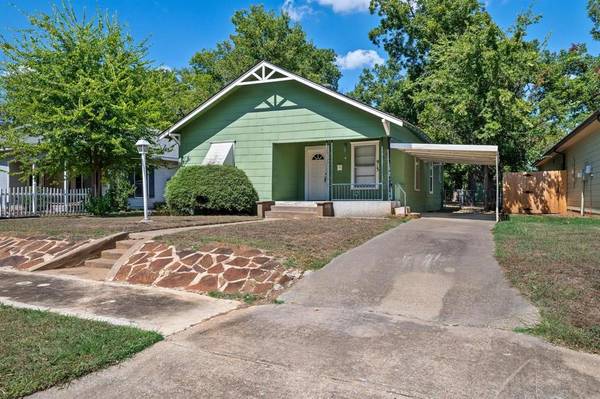 Denison, TX 75020,913 W Day Street