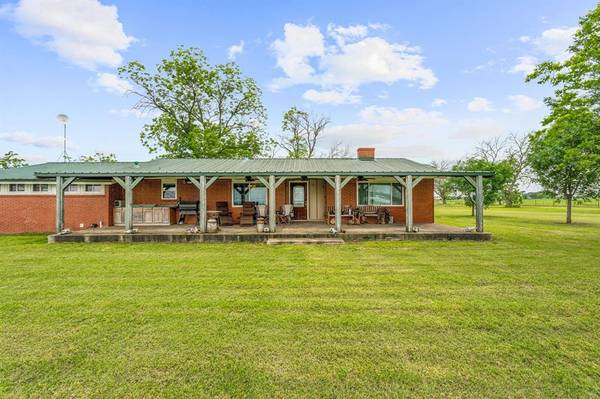 De Leon, TX 76444,901 County Road 463