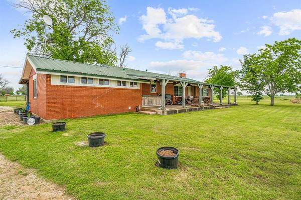 De Leon, TX 76444,901 County Road 463