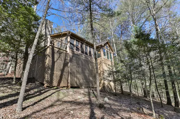 Ellijay, GA 30536,141 Indian Cave Road