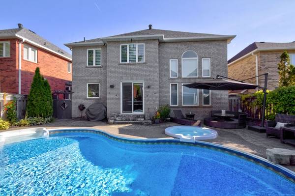 Oakville, ON L6H 6T5,1181 Lindenrock DR