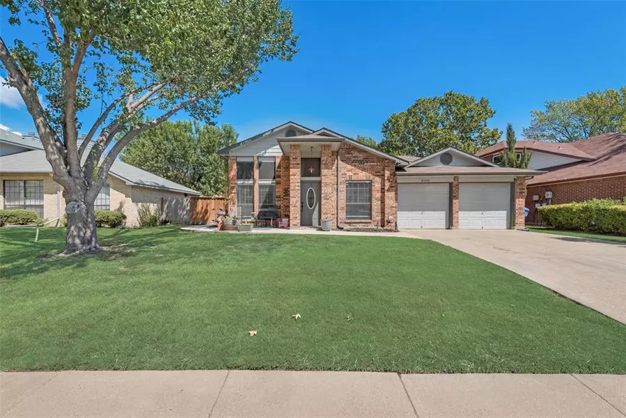 8505 Douglas Avenue, Rowlett, TX 75089