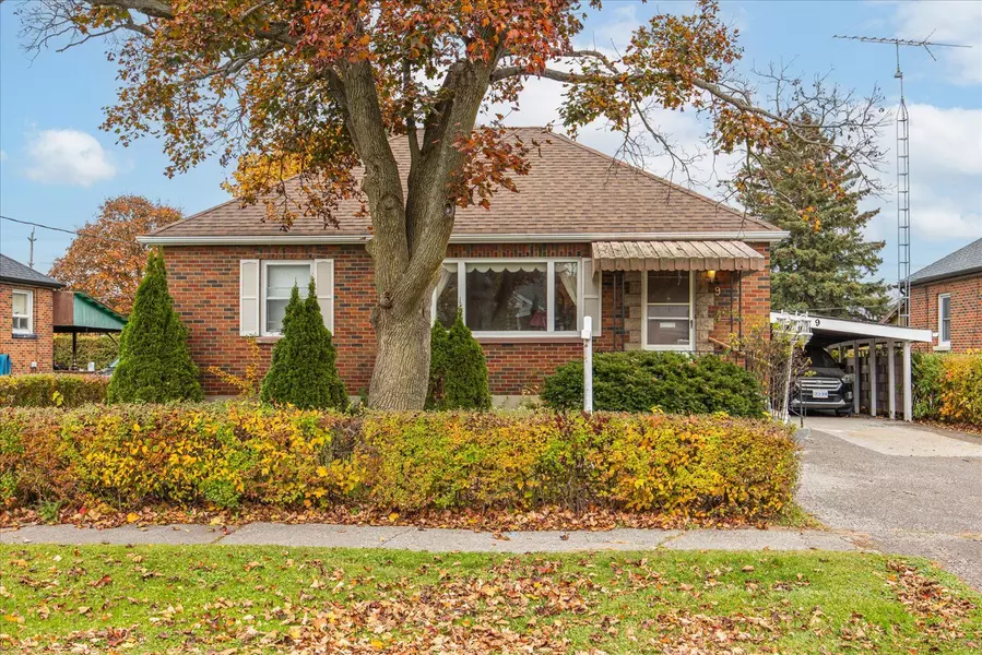 9 Orchard View BLVD, Clarington, ON L1C 2J6