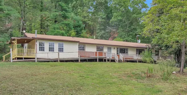 332 Deitz Cable Rd., Hayesville, NC 28904