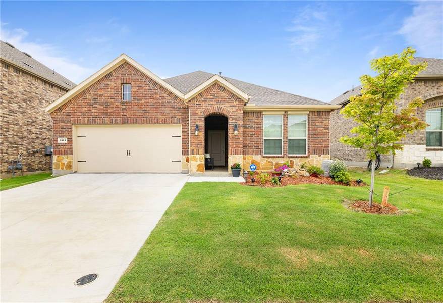 3512 Honey Hill Road, Aubrey, TX 76227