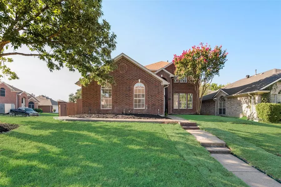 1127 Avatar Drive, Grand Prairie, TX 75052