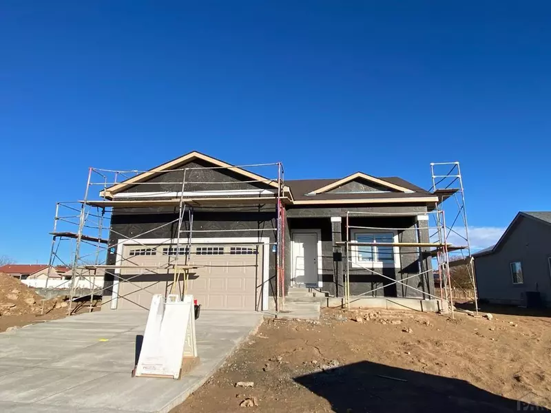 3521 Wapiti Ln, Pueblo, CO 81005