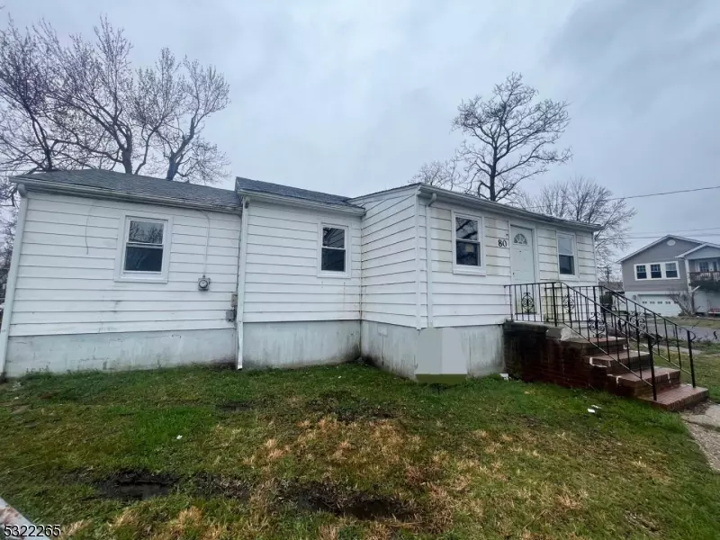 80 Seeley Ave, Keansburg Boro, NJ 07734