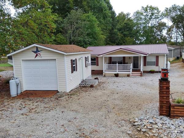 10 Forest Trail, Bracey, VA 23919