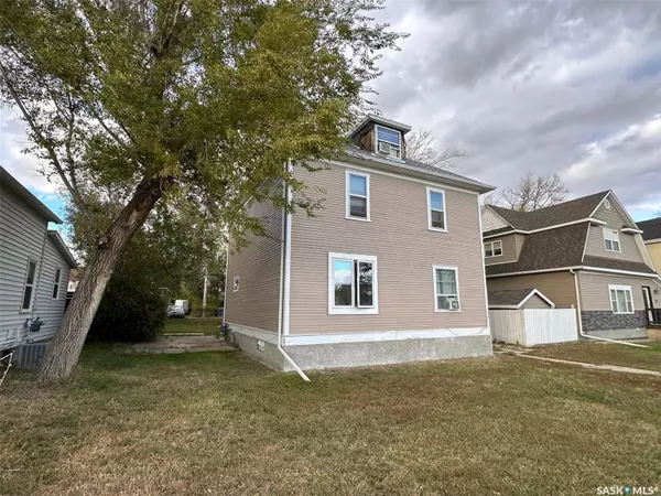 Moose Jaw, SK S6H 1V9,370 Fairford STREET W