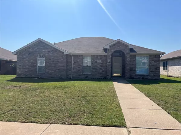 1752 Cansler Lane, Lancaster, TX 75134