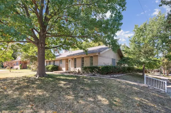 2507 Peavy Road, Dallas, TX 75228