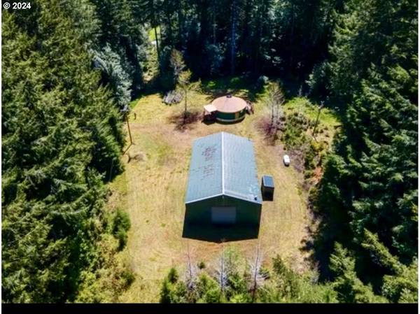 63450 Fairview Rd, Coquille, OR 97423