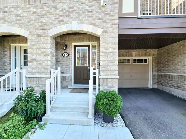 Whitby, ON L1P 0E4,17 Bluegill CRES