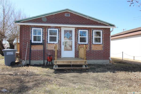 224 Front STREET, Eastend, SK S0N 0T0