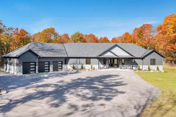 Muskoka Lakes, ON P0B 1M0,1250 Old Parry Sound RD