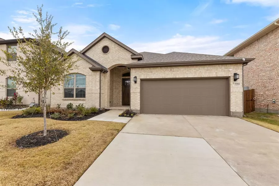 10333 Tapioca Street, Crowley, TX 76036