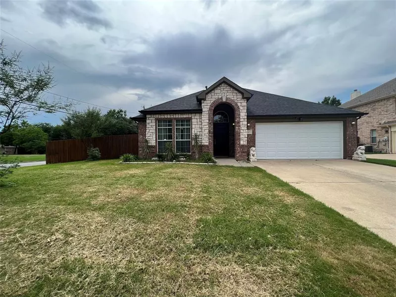 3901 Lochridge Court, North Richland Hills, TX 76180