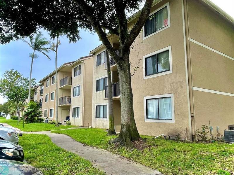 9200 W Atlantic Blvd  #32, Coral Springs, FL 33071