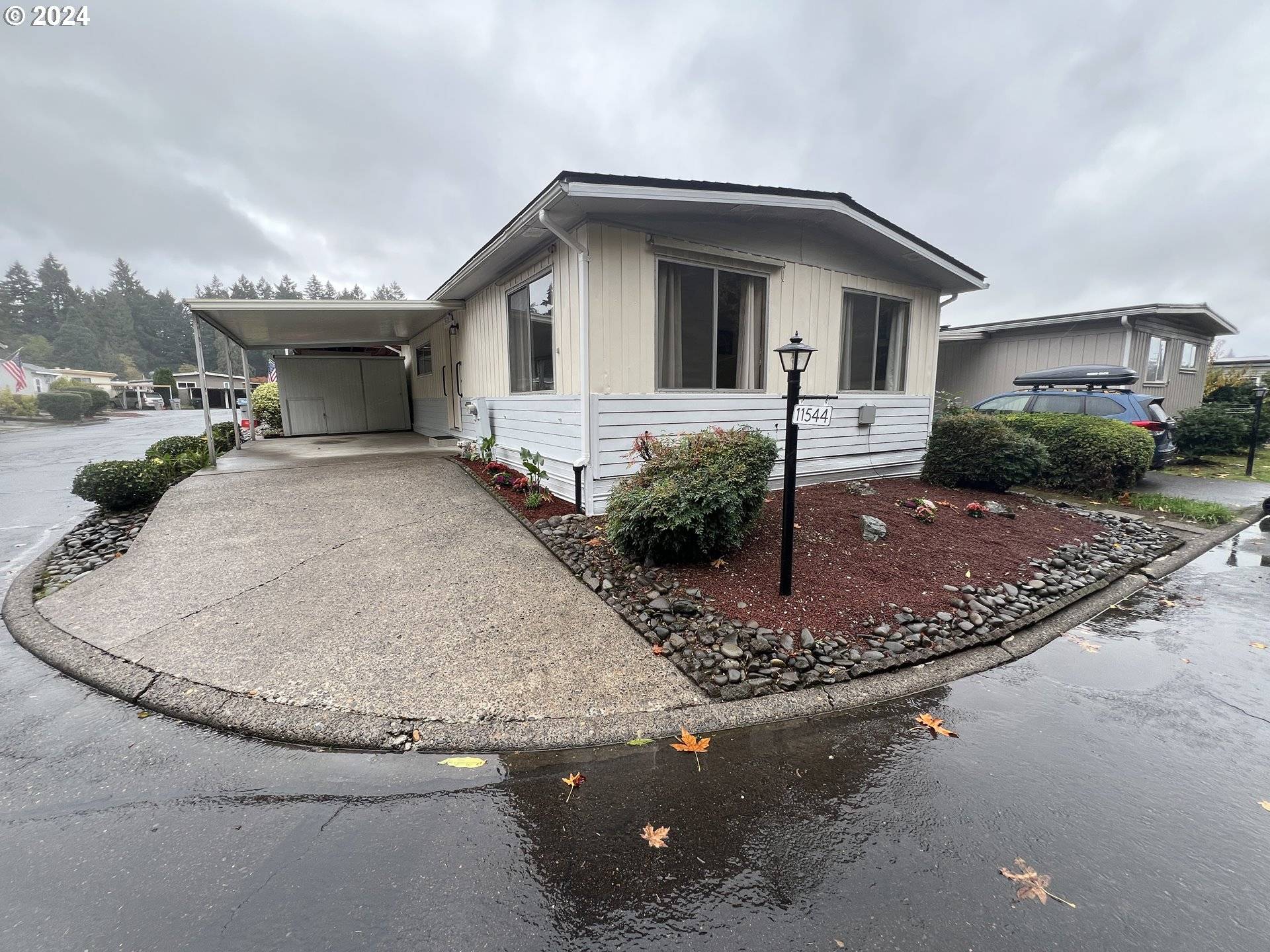 11544 SW ROYAL VILLA DR #15,  Portland,  OR 97224