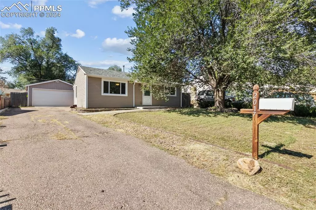 Colorado Springs, CO 80910,2017 Salt DR