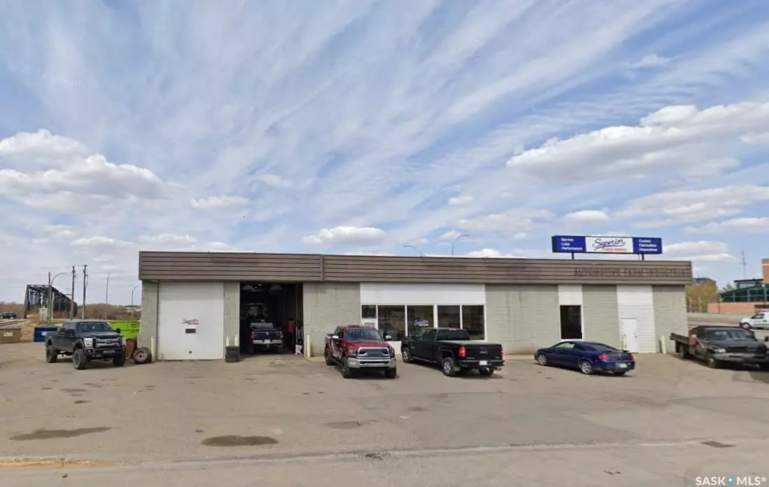 Prince Albert, SK S6V 2E3,1125 2nd AVENUE W