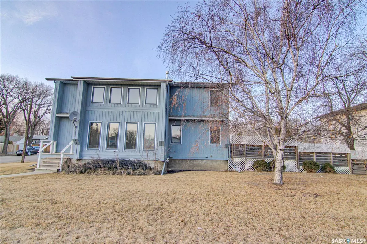 Melfort, SK S0E 1A0,302 McLeod AVENUE E