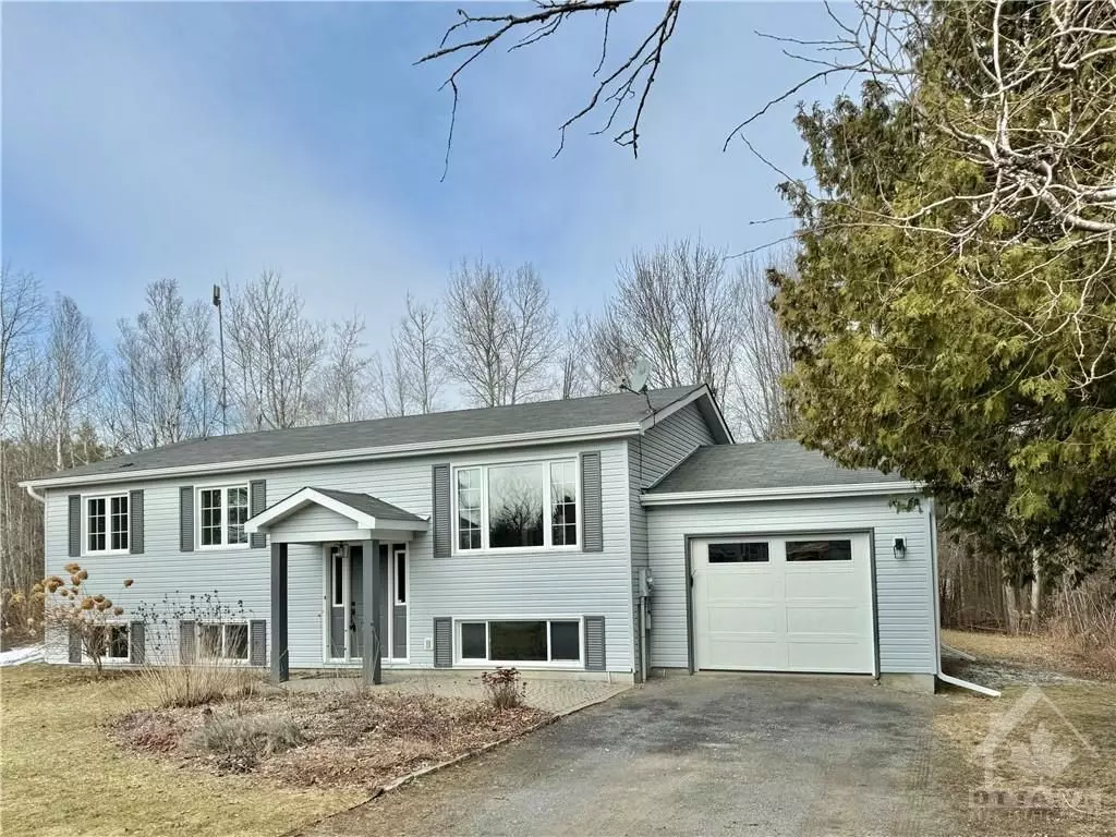 North Grenville, ON K0G 1J0,6 SUGAR MAPLE WAY