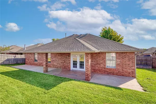 Moore, OK 73160,9313 Crooked Creek Lane