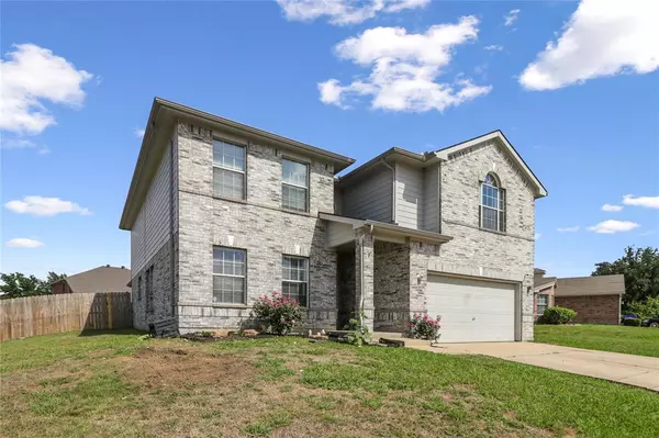 Dallas, TX 75249,5712 Goldfinch Way