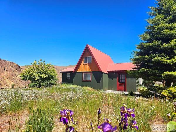 24 Maxwell Bridge Lane,  North Fork,  ID 83466