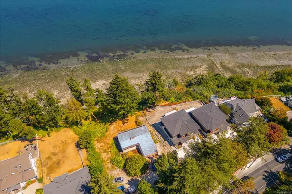 Saanich, BC V8X 3V6,4601 Cordova Bay Rd #B